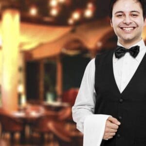 ¿Qué formación reciben los camareros de los hoteles 5 estrellas?