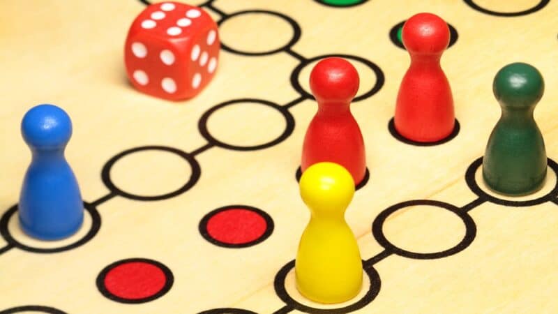Juegos de mesa más populares para jugar con amigos