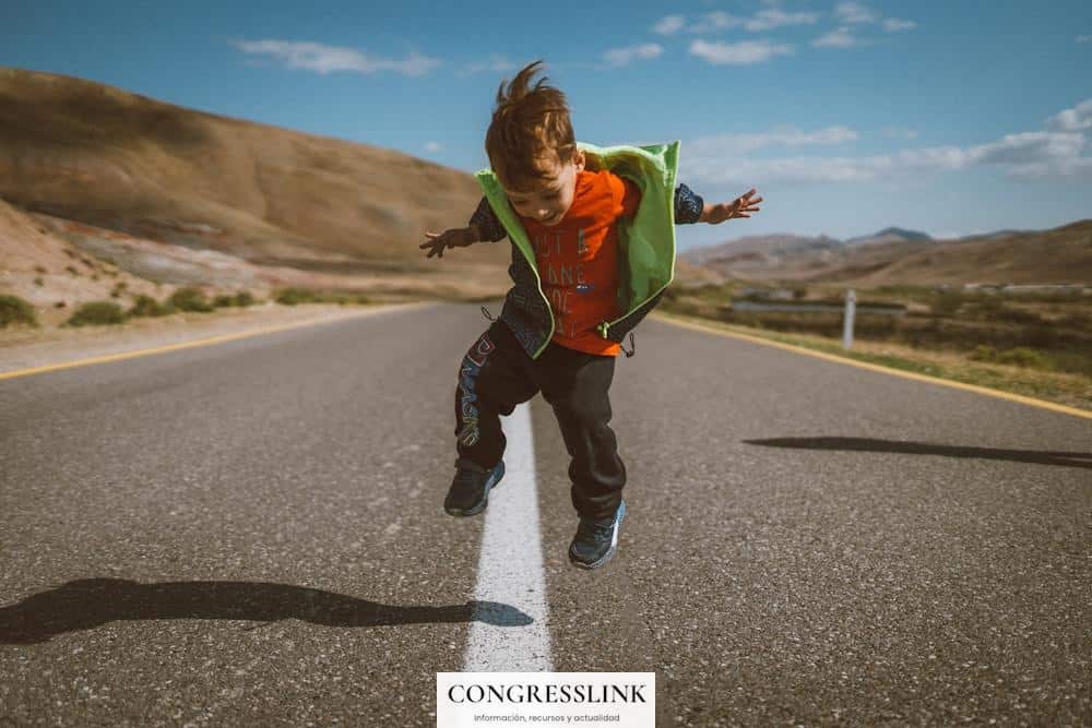 Tendencias en moda infantil que combinan diseño y confort