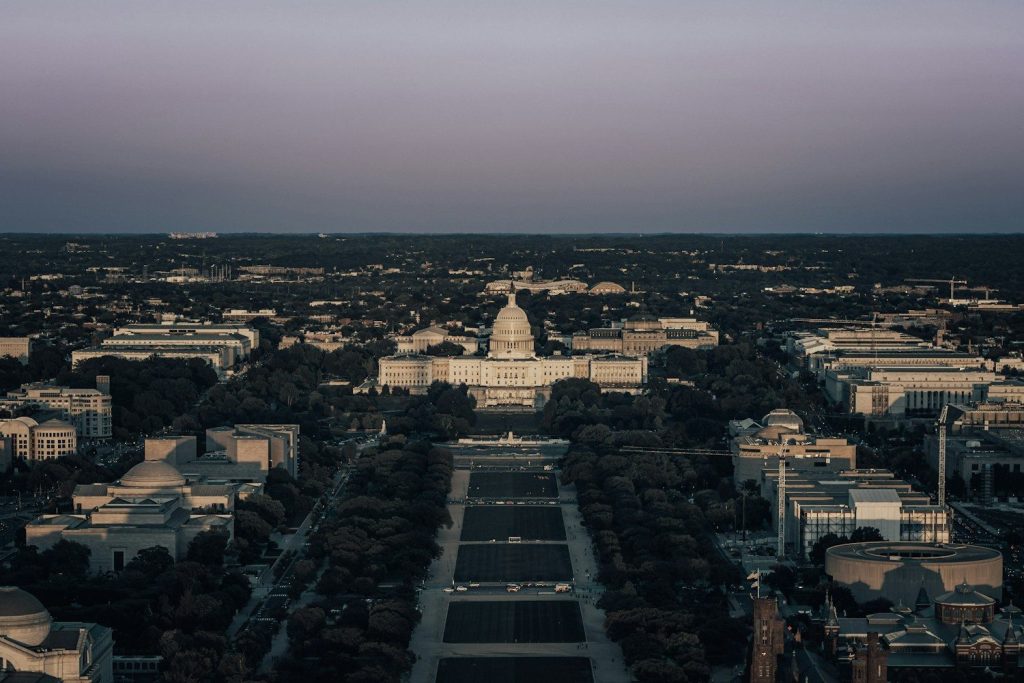 Vista aérea del National Mall con el Capitolio de Washington al fondo